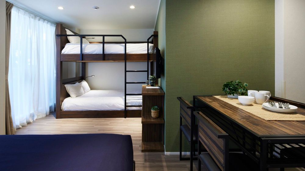 hotel-room-image