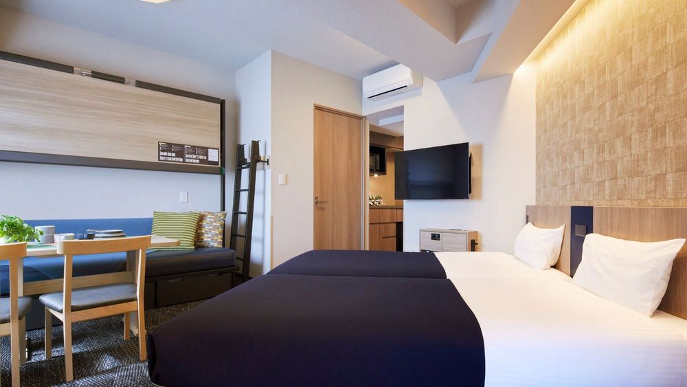 hotel-room-image