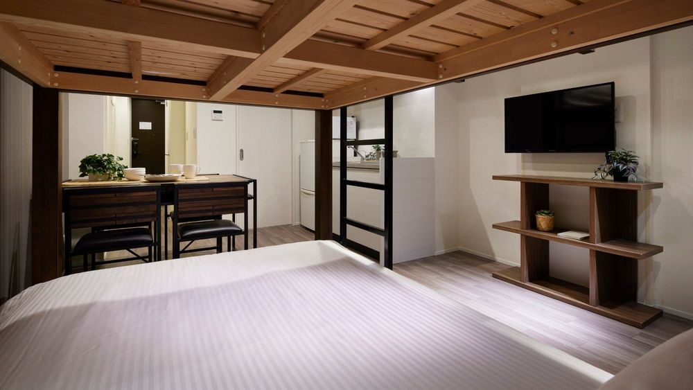 hotel-room-image