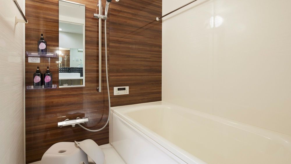 hotel-room-image