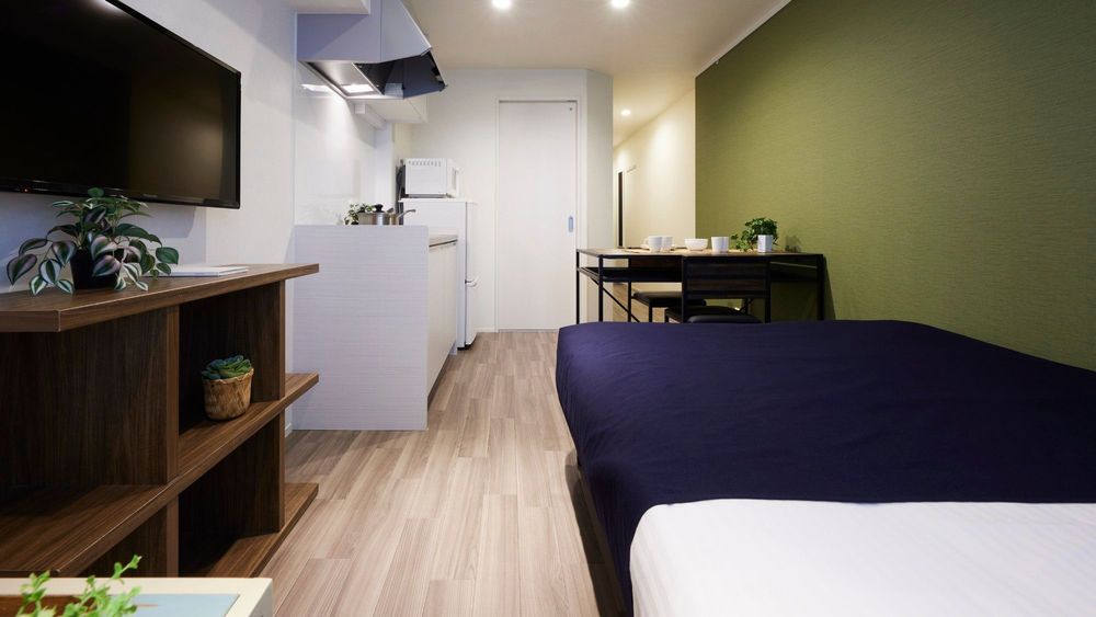 hotel-room-image