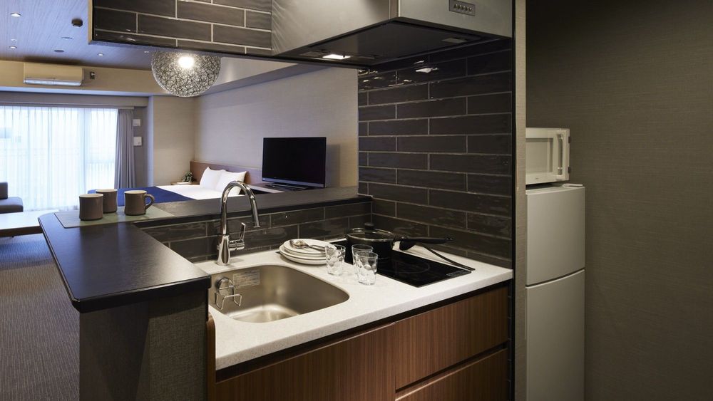 hotel-room-image