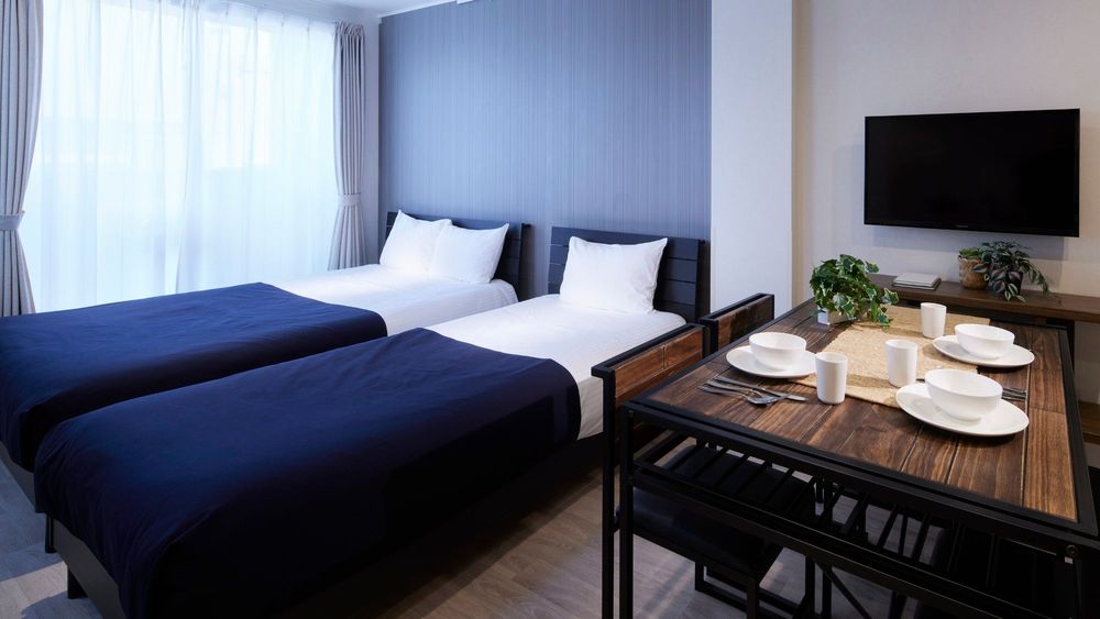 hotel-room-image