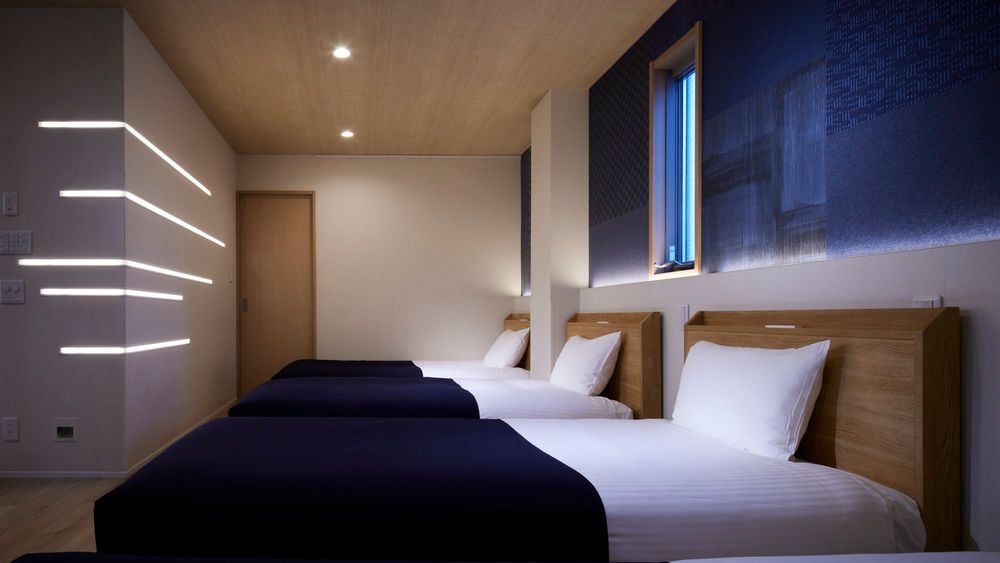 hotel-room-image