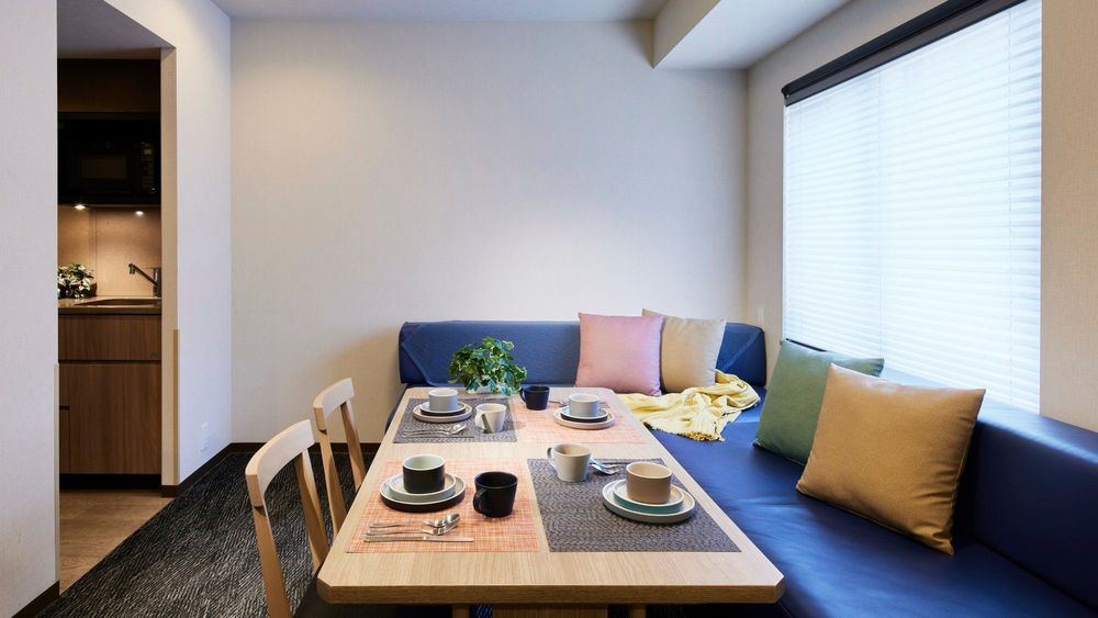 hotel-room-image