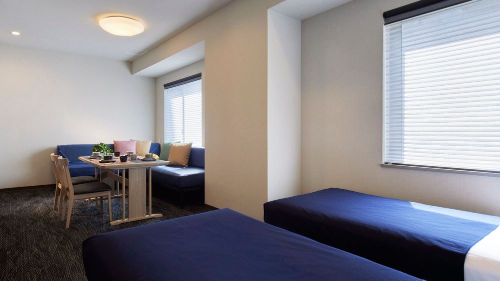 hotel-room-image