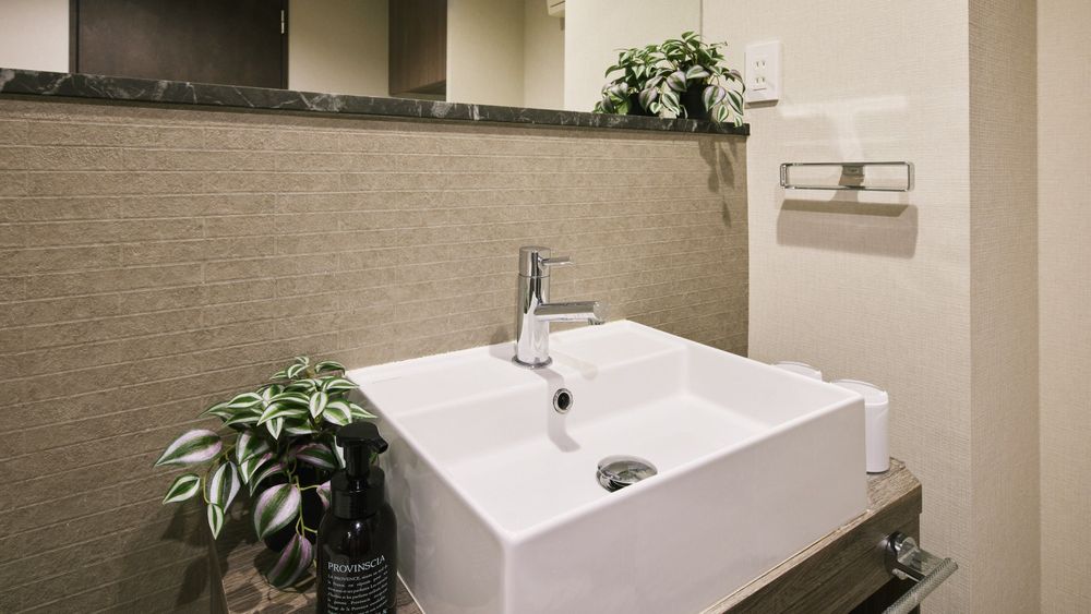 hotel-room-image