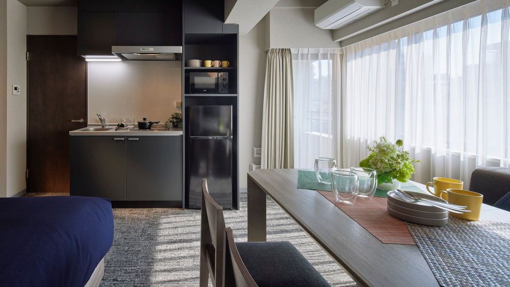 hotel-room-image