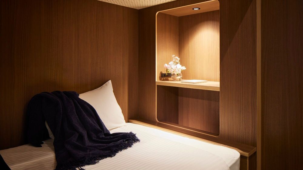hotel-room-image