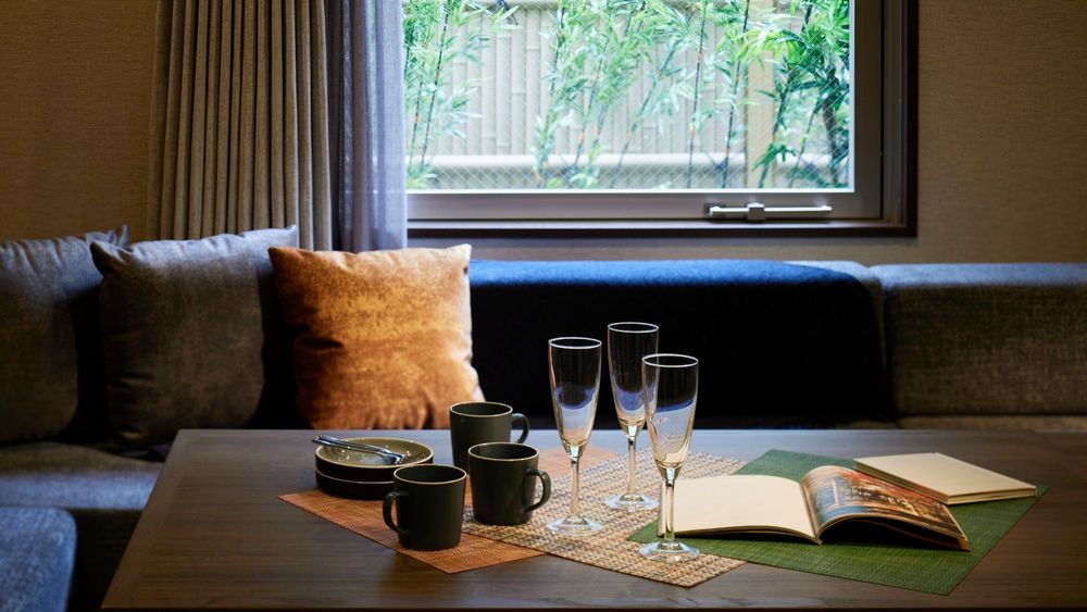 hotel-room-image
