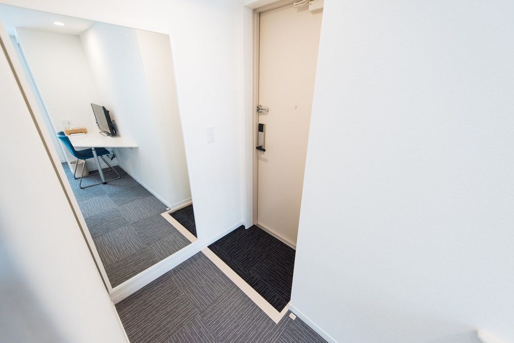 hotel-room-image