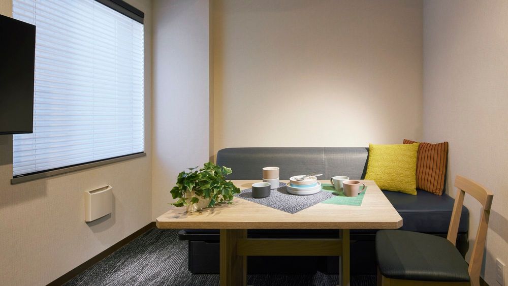 hotel-room-image