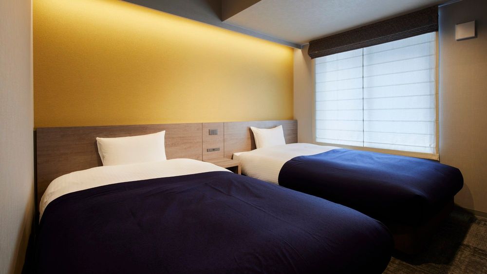 hotel-room-image