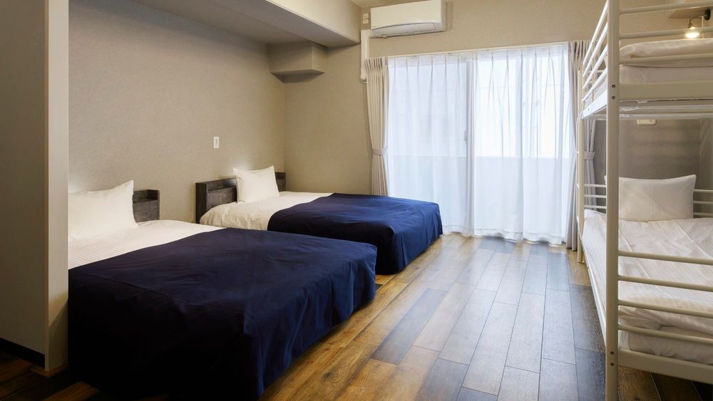 hotel-room-image