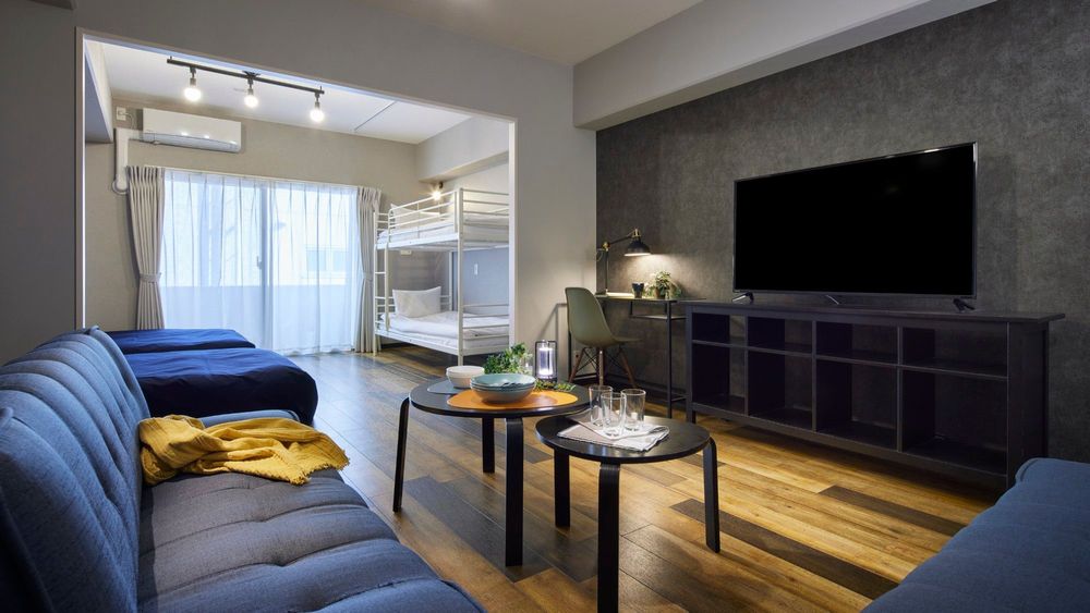 hotel-room-image