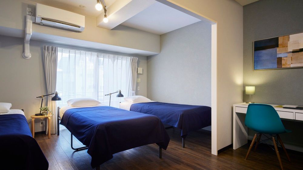hotel-room-image