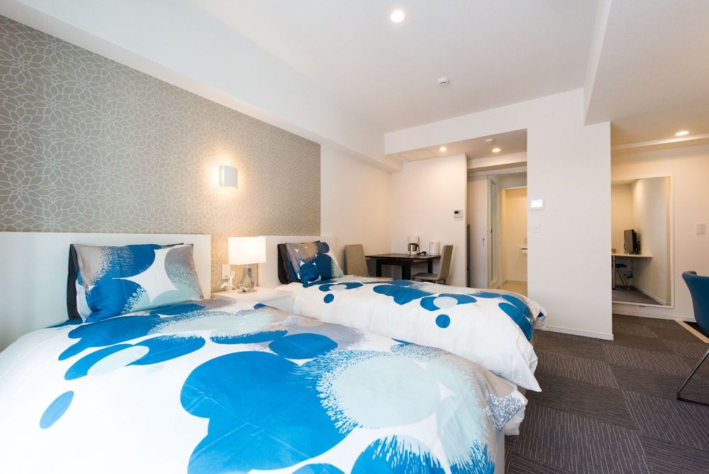 hotel-room-image
