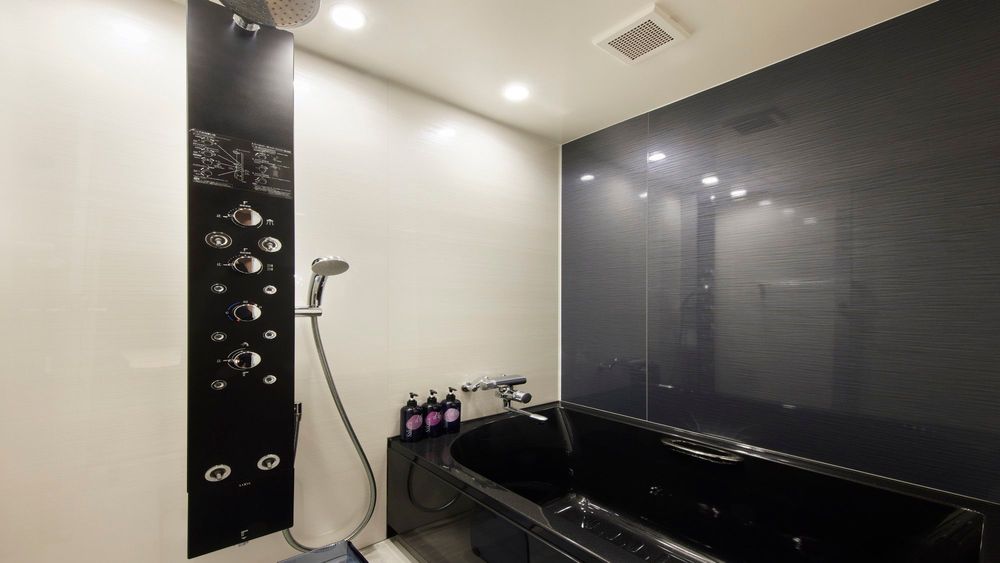 hotel-room-image