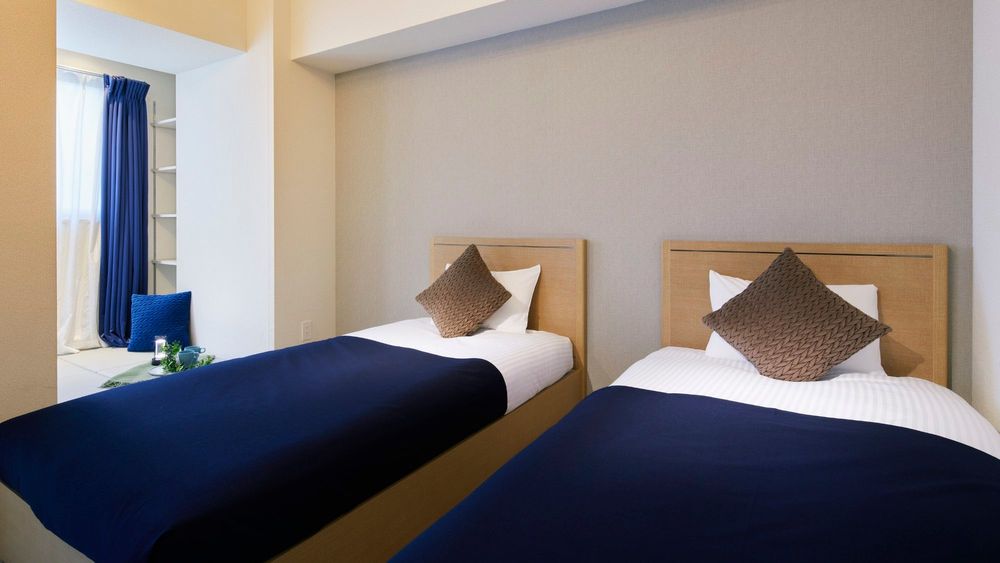 hotel-room-image