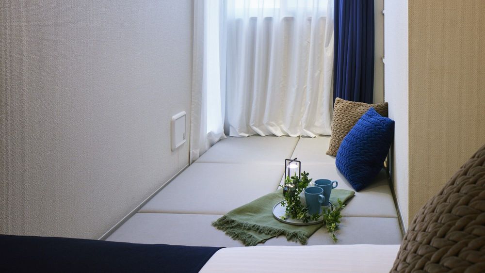 hotel-room-image