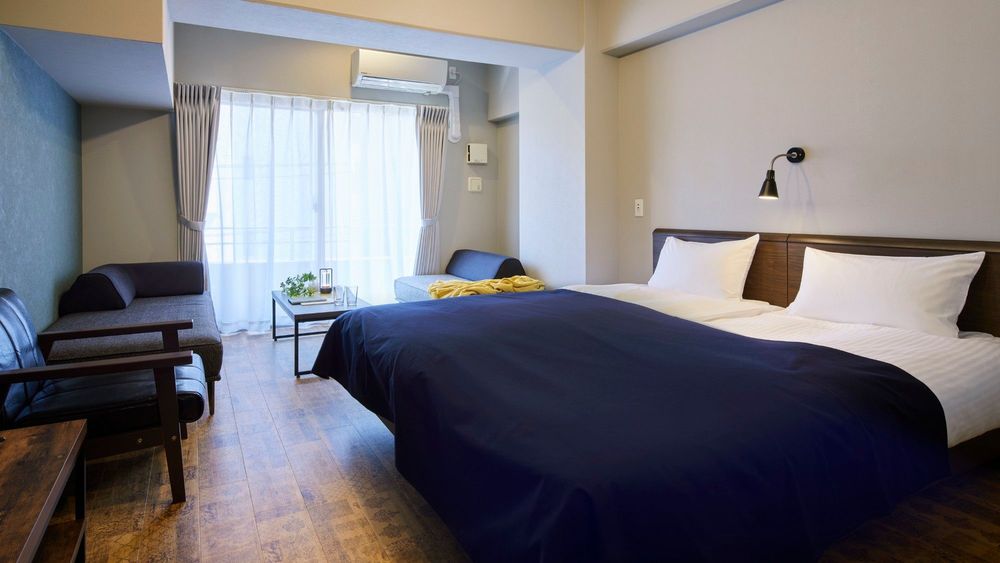 hotel-room-image