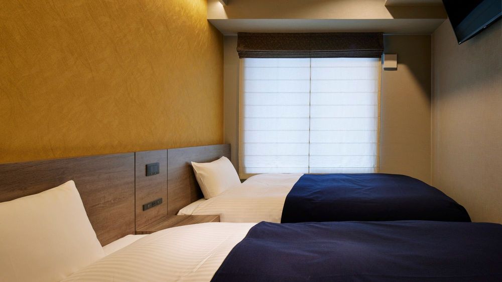 hotel-room-image