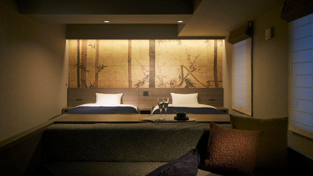 hotel-room-image
