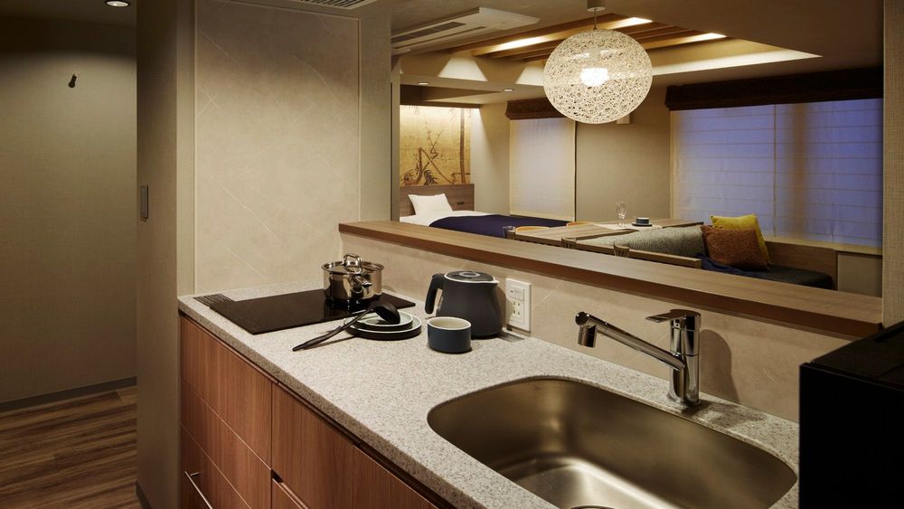 hotel-room-image
