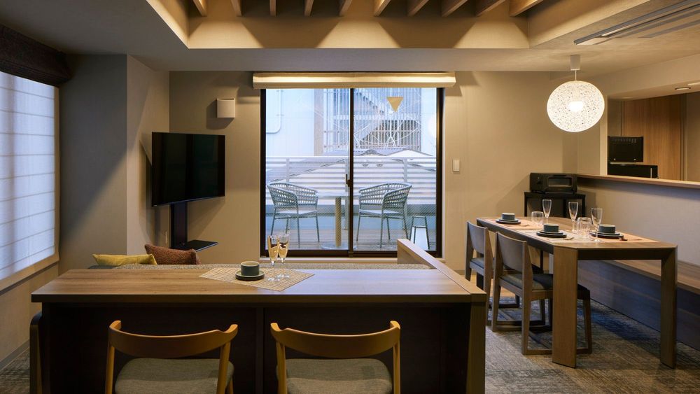 hotel-room-image