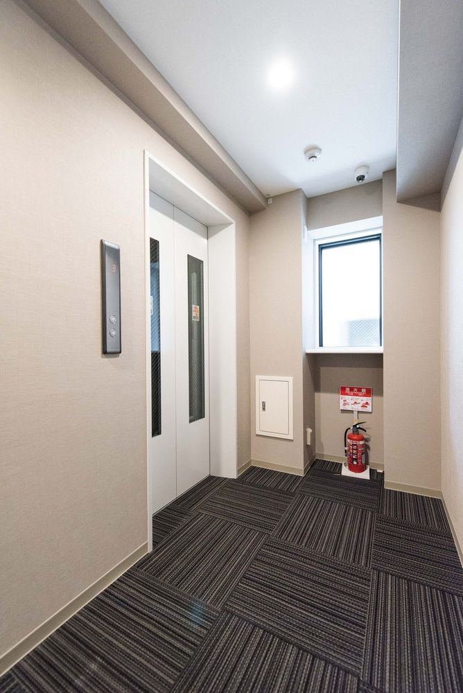 hotel-room-image