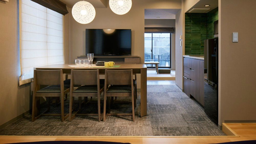 hotel-room-image