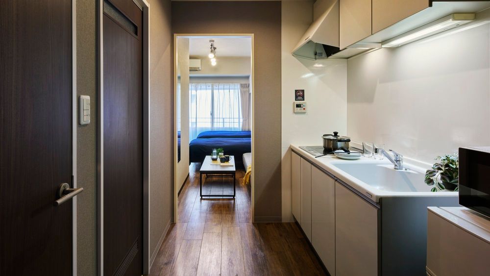 hotel-room-image