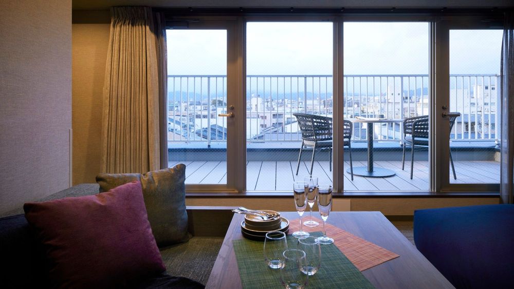 hotel-room-image