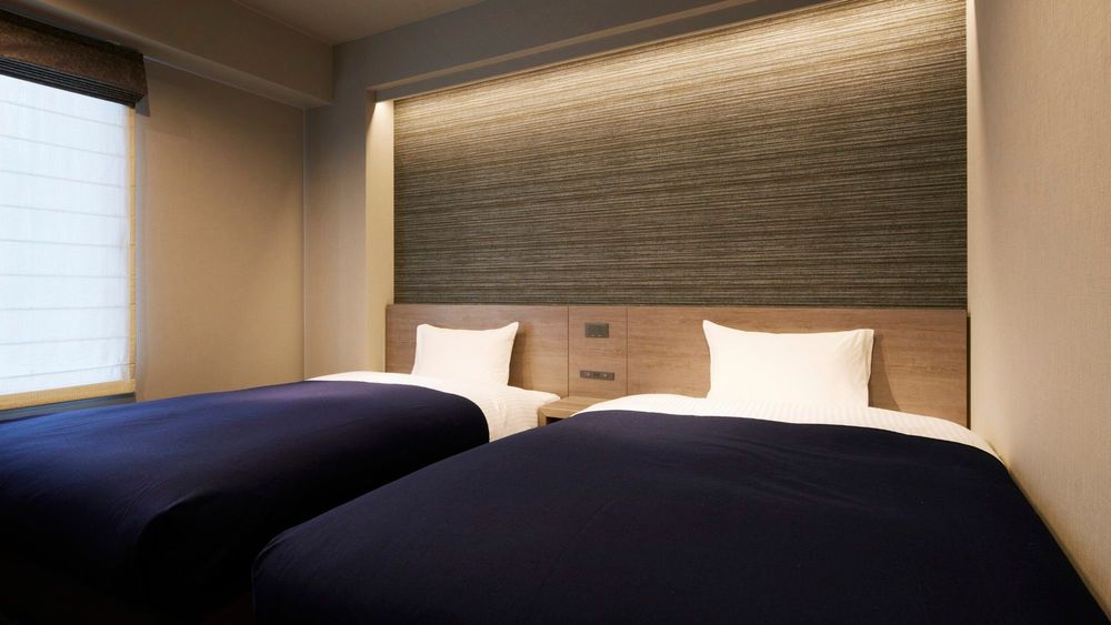 hotel-room-image