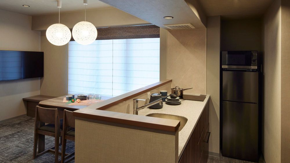 hotel-room-image
