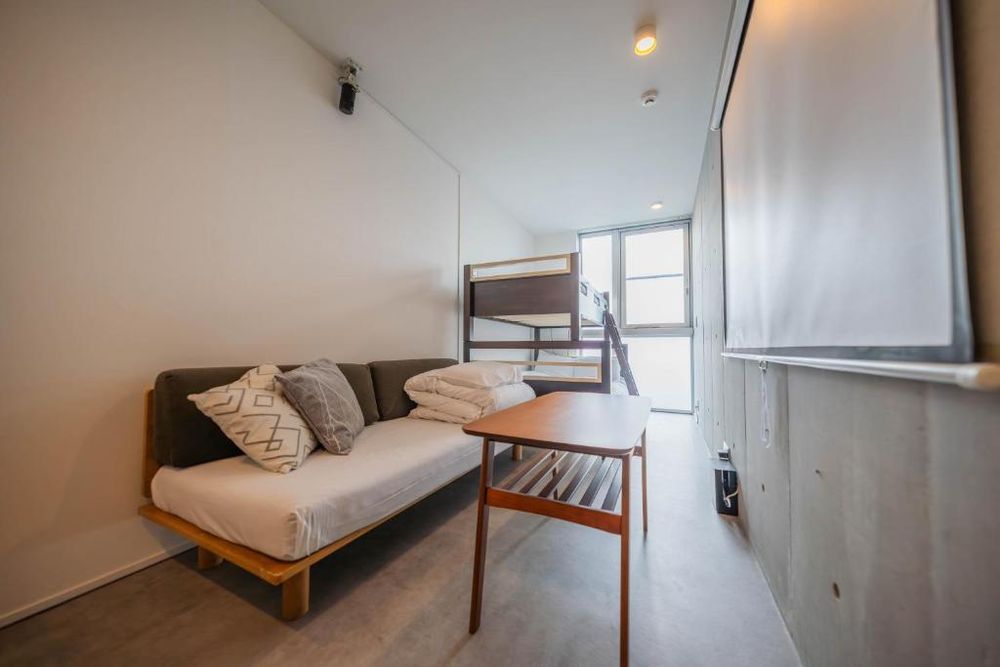 hotel-room-image