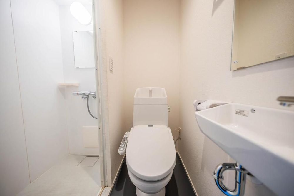 hotel-room-image