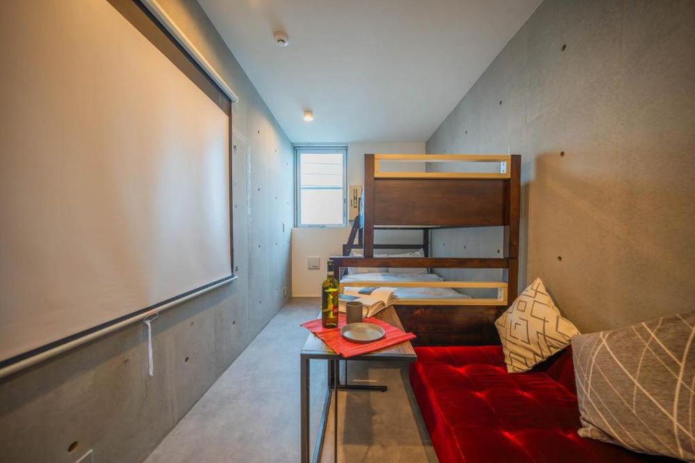 hotel-room-image