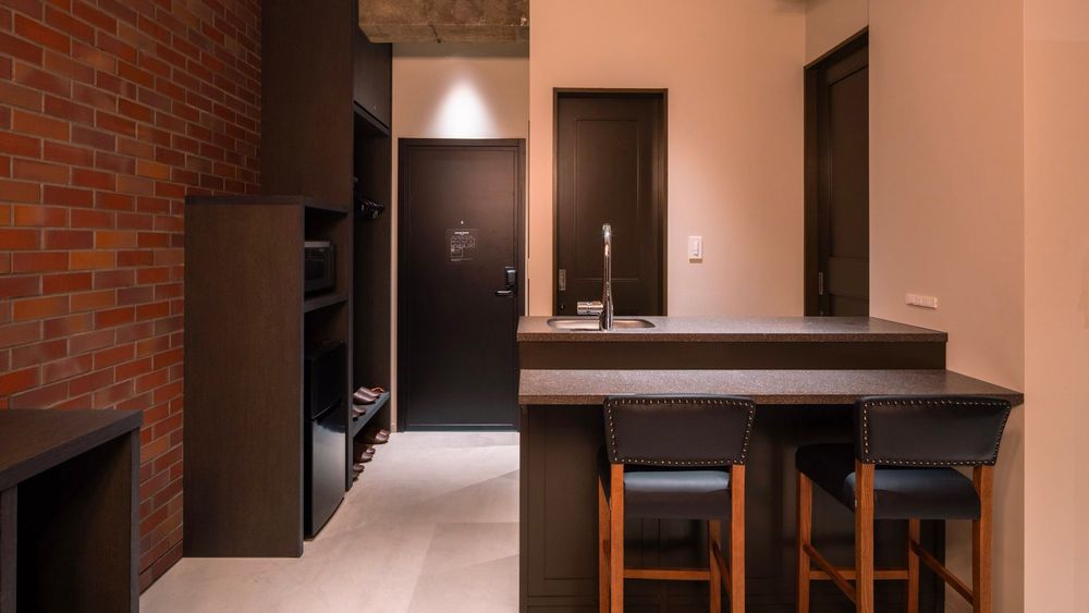 hotel-room-image