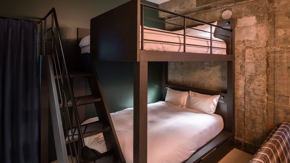 hotel-room-image