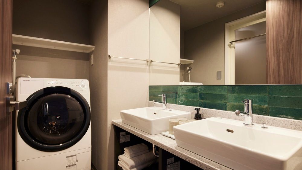 hotel-room-image