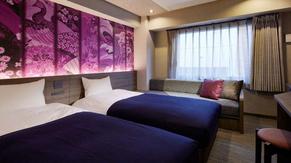 hotel-room-image