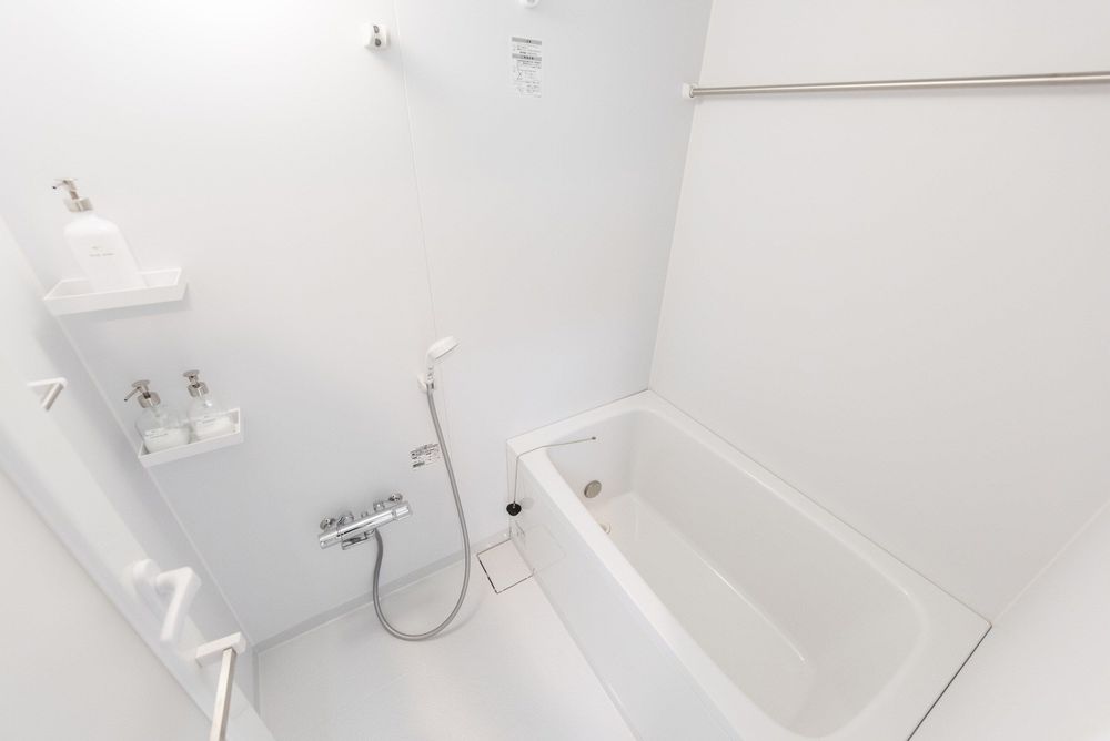 hotel-room-image