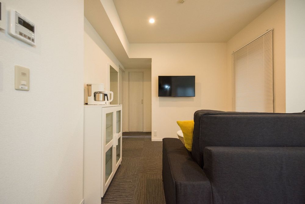 hotel-room-image