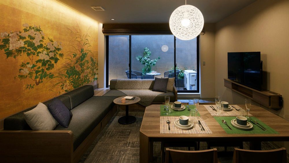 hotel-room-image