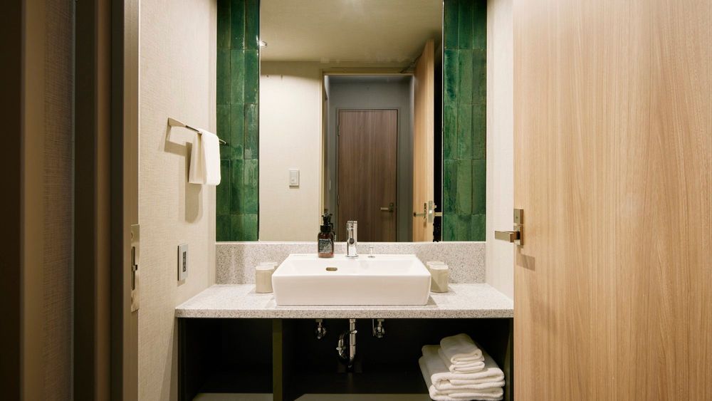 hotel-room-image