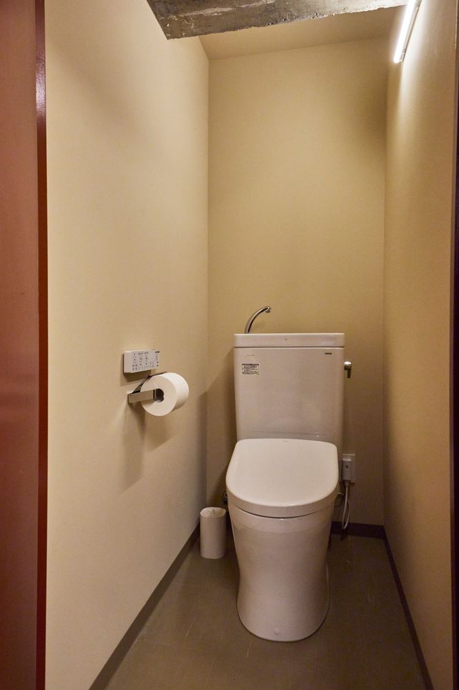 hotel-room-image