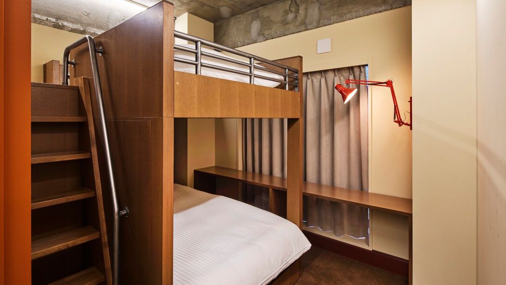 hotel-room-image