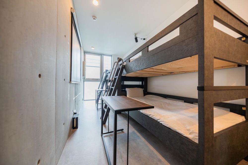 hotel-room-image