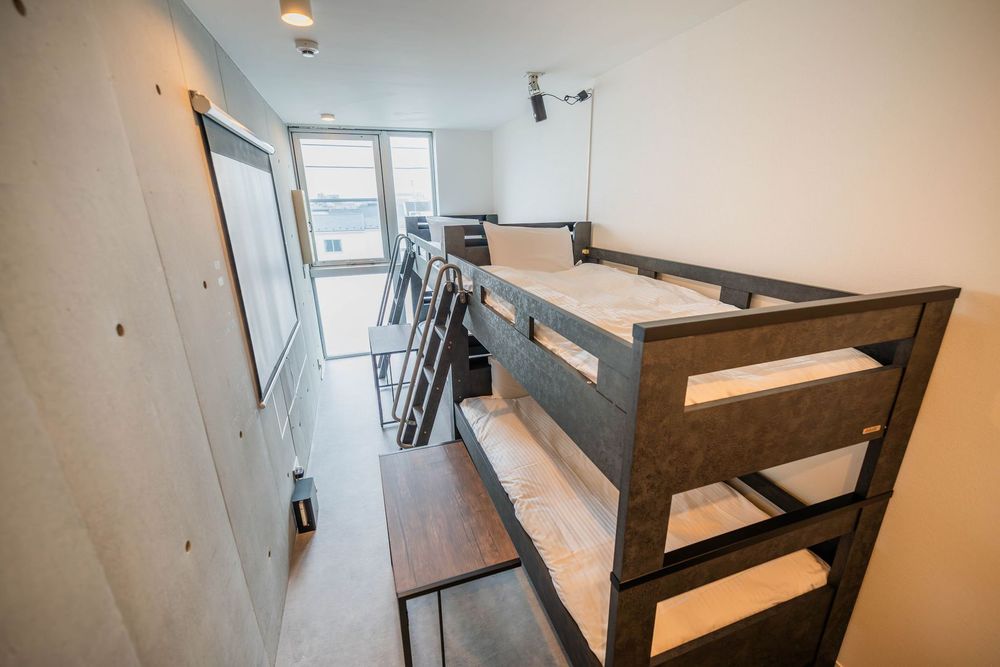 hotel-room-image